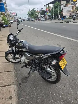 Bajaj Platina 2018