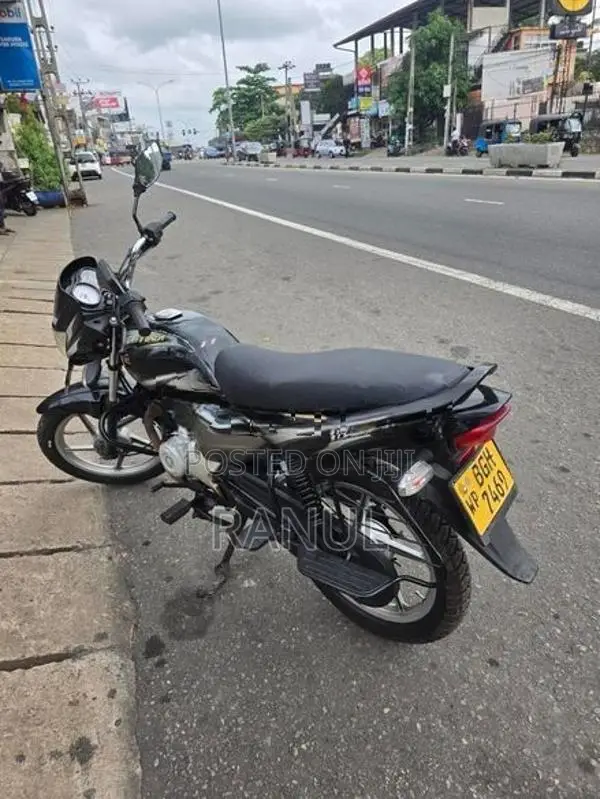 Bajaj Platina 2018