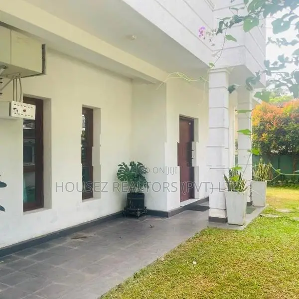 Modern 2-Bedroom House for Rent – Kirimandala Mawatha, Nawala