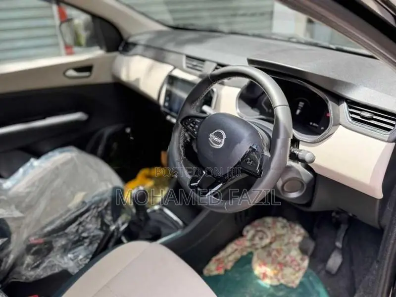 Nissan Tekna Gravite Ez Shift 2026
