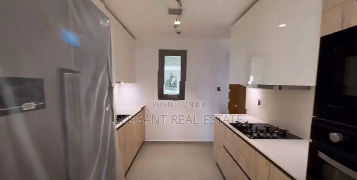 Altair - 03 Bedroom Unfurnished Apartment for Rent in Colombo 02 (A266