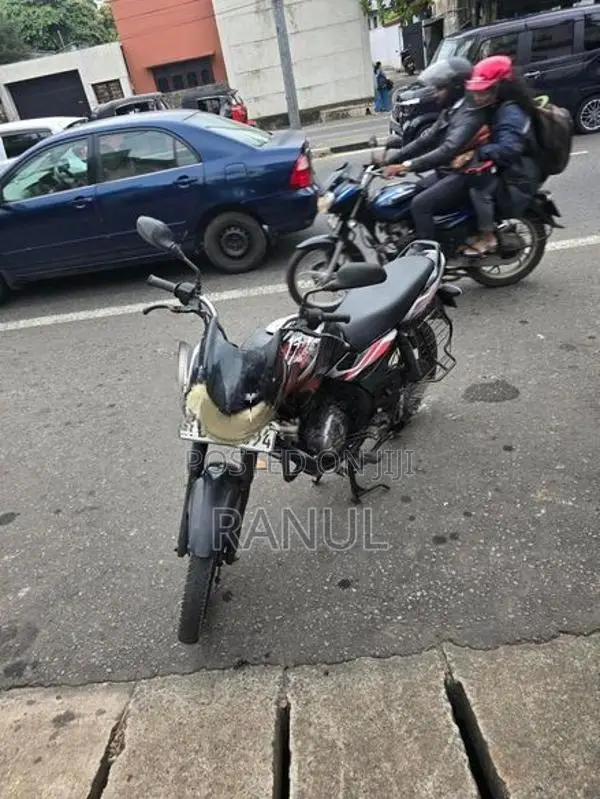 Bajaj Discover 2013