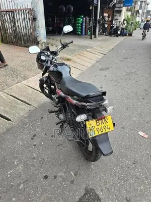 Bajaj Discover 2013