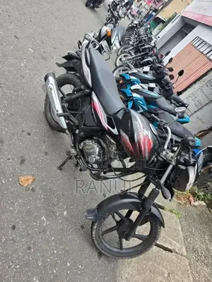 Bajaj Discover 2013
