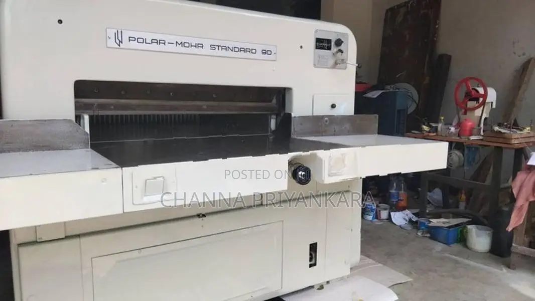 Polar 90 Paper Cutter Machine