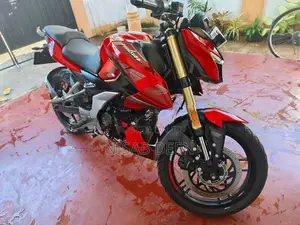 Bajaj Pulsar N160 Premium 2026