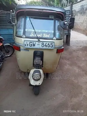 Bajaj RE 2002