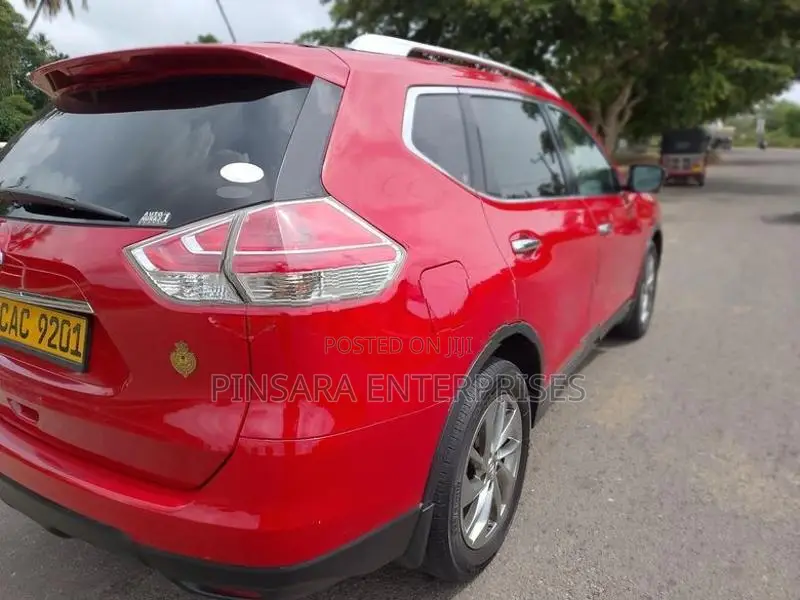 Nissan X-Trail 2014