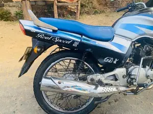 TVS Victor 2006