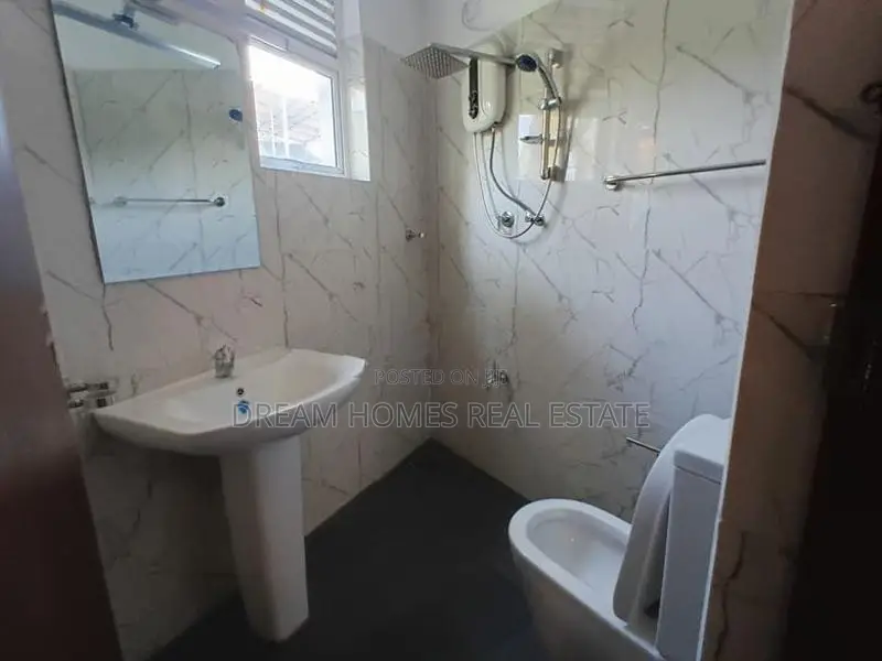 Luxury House for Rent – Thalawathugoda Road, Pitakotte