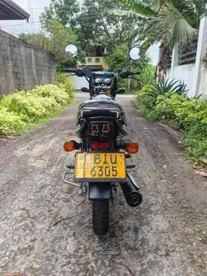 Bajaj CT100 2019