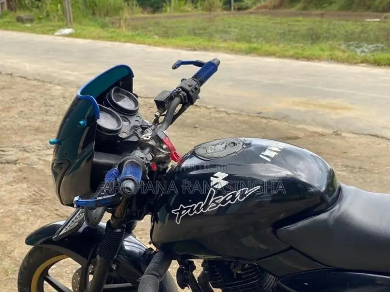 Bajaj Pulsar 180 2006