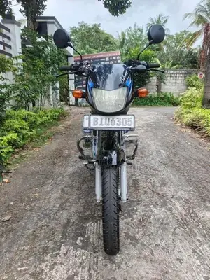 Bajaj CT100 2019
