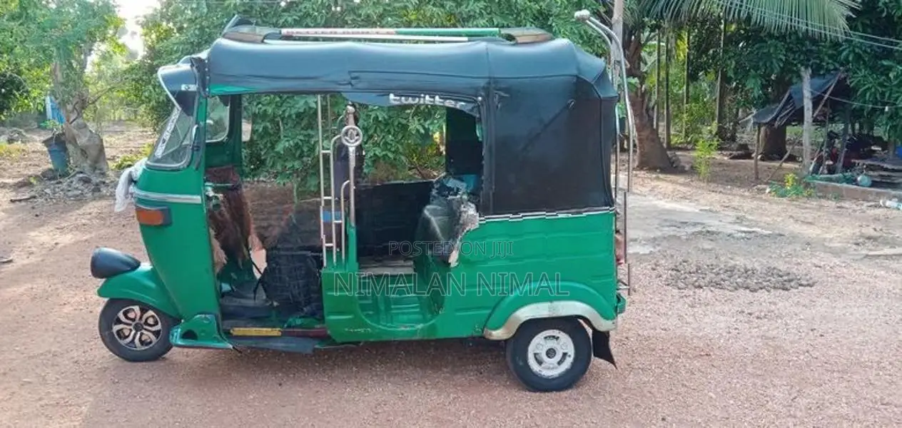 Bajaj RE 1995