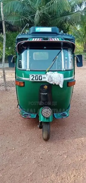Bajaj RE 1995