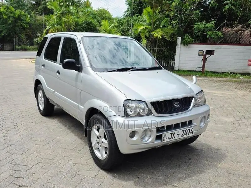 Daihatsu Terios Full Option 2001