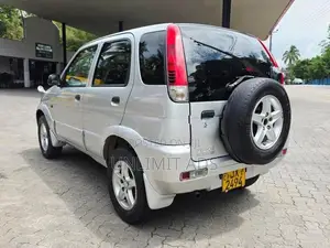 Daihatsu Terios Full Option 2001