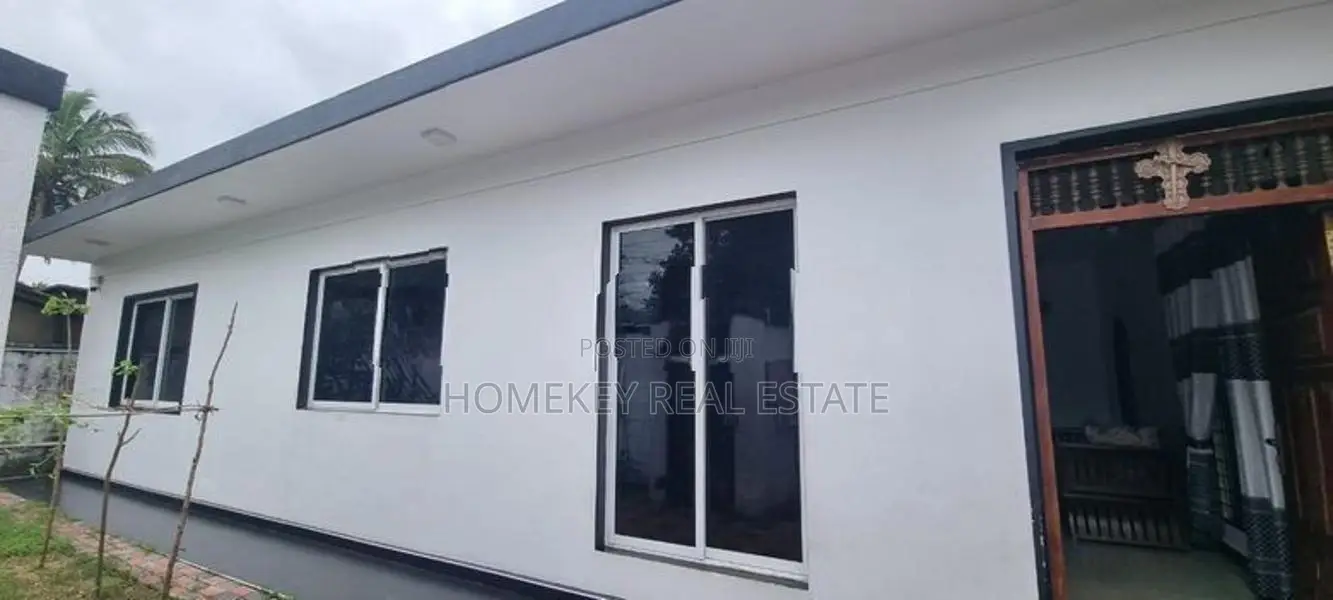 Ragama Town Area House for Sale