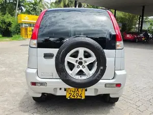Daihatsu Terios Full Option 2001