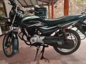 Bajaj Platina 100 ES 2016