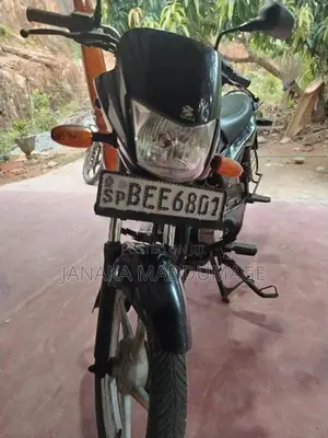 Bajaj Platina 100 ES 2016
