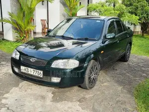 Mazda Familia 323 BJ5 AUTO 2001