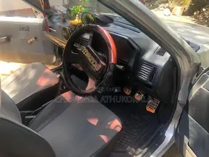 Mazda Familia 1986