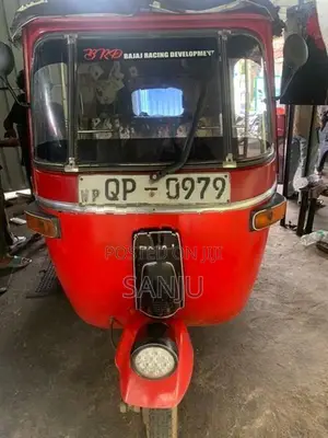 Bajaj RE 2009