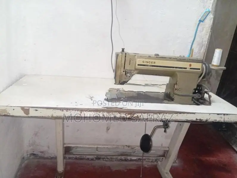 Singer Sewing Machine