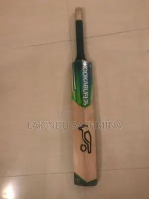 Kookaburra Kahuna Cricket Bat