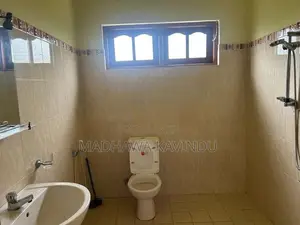 Upstairs House for Rent – Makola