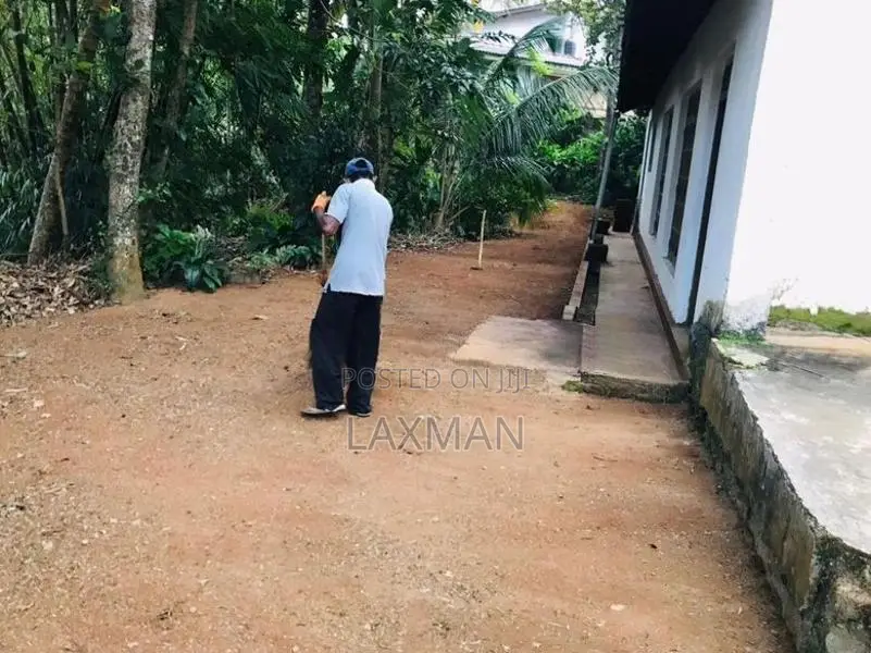 Land with House for sale in Udaperadeniya
