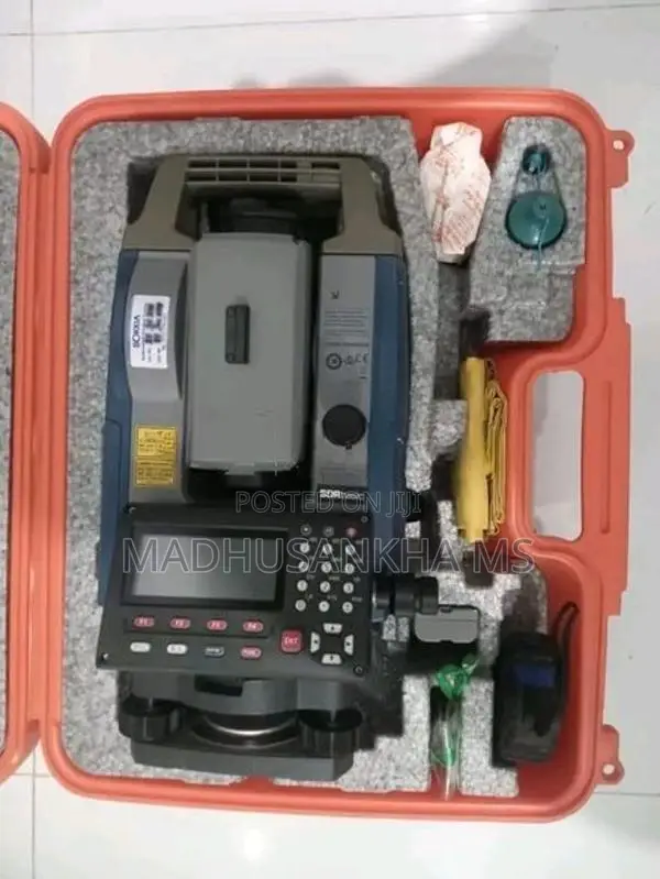 Sokkia IM-52 Total Station | Japan 2"