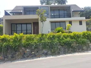 Luxury Villa for Sale in Digana