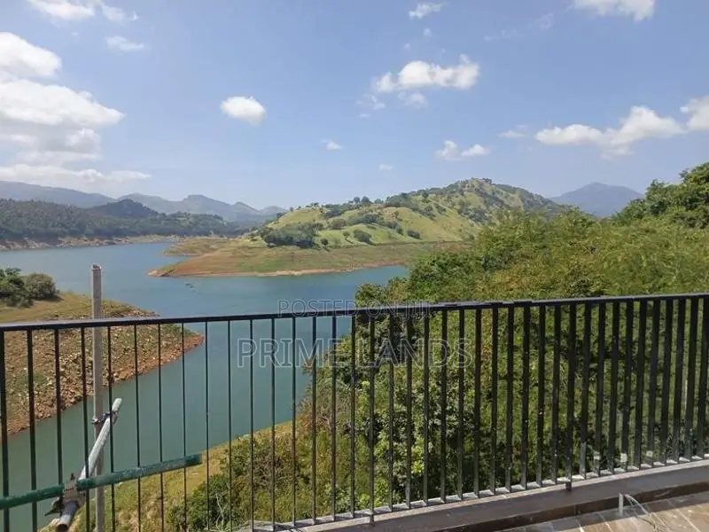 Luxury Villa for Sale in Digana