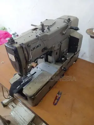 Buttonhole Machine