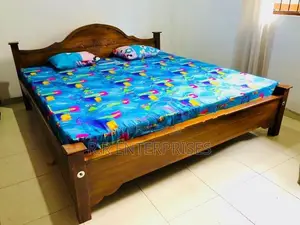 New 6*6 72"*72" Teak King Bed with Dl Mattress