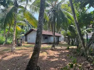 24 Perch Land with House for Sale in Bandaragama