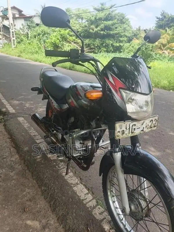 Bajaj CT100 2004