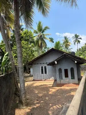 24 Perch Land with House for Sale in Bandaragama