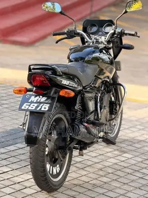 Bajaj Pulsar 180 2006