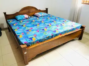 New 6*6 72"*72" Teak King Bed with Dl Mattress
