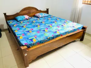 New 6*6 72"*72" Teak King Bed with Dl Mattress