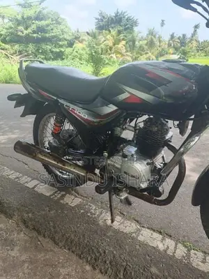 Bajaj CT100 2004