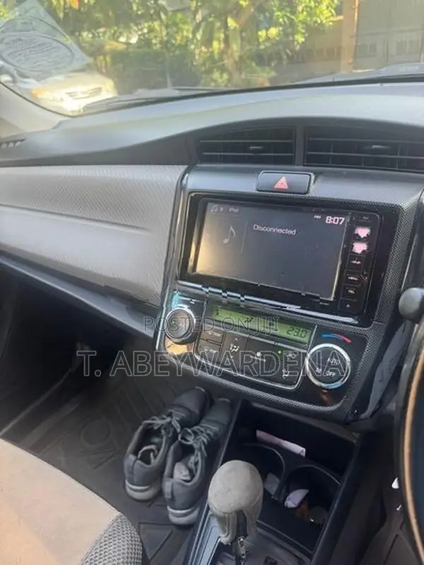 Toyota Axio 2014