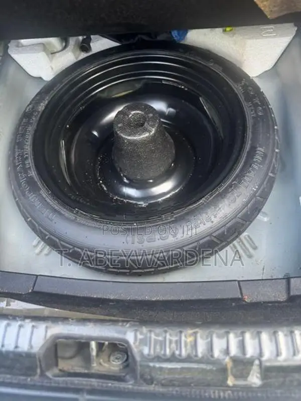 Toyota Axio 2014
