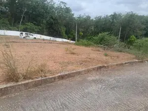 Land Close to Athurugiriya
