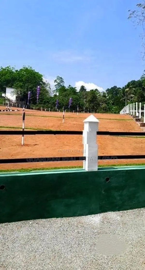 Luxury Land Plots for Sale Athurugiriya