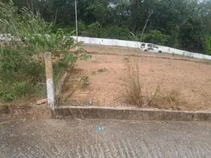 Land Close to Athurugiriya