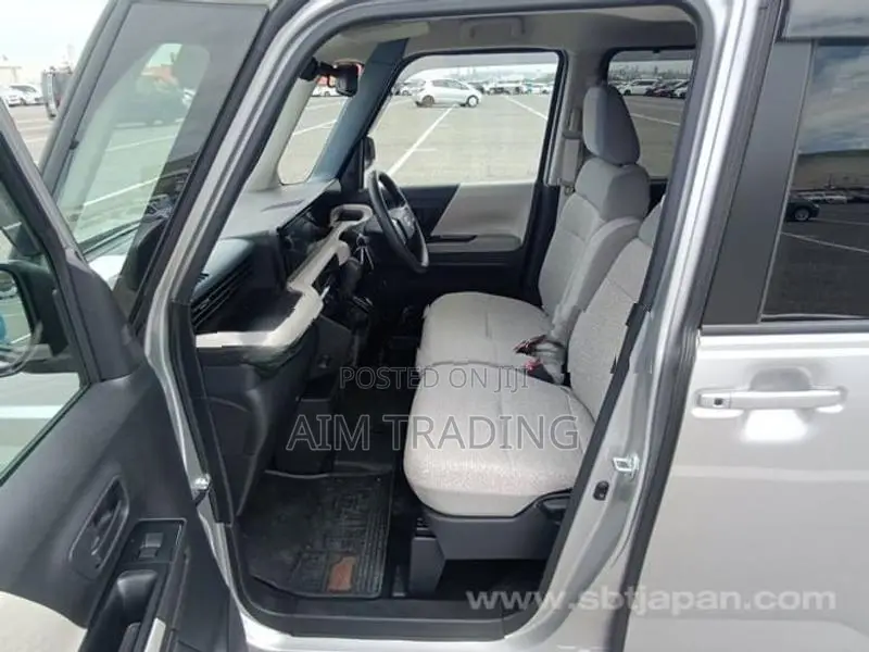 Nissan Roox 2026